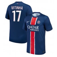 Camisa de Futebol Paris Saint-Germain Vitinha #17 Equipamento Principal 2024-25 Manga Curta